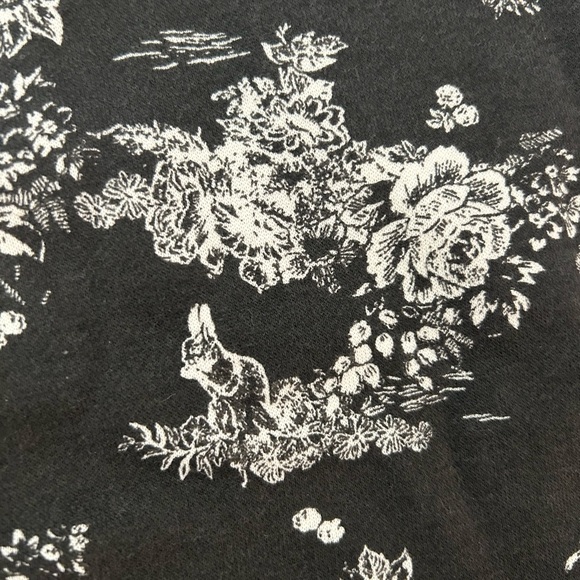 🎥NWOT Sweater🎥 - Picture 3 of 4